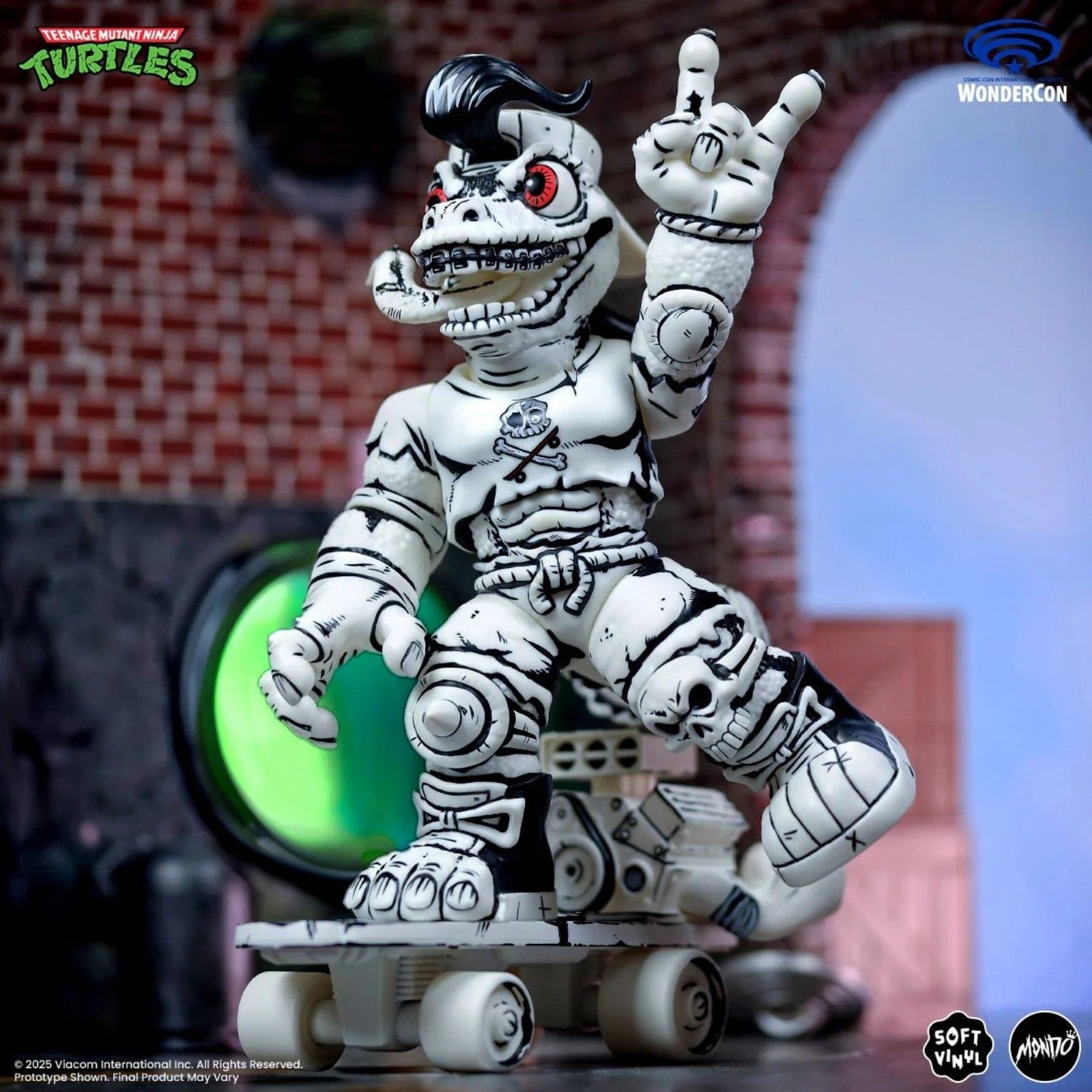 PRE-ORDER: Teenage Mutant Ninja Turtles Mondo Gecko Mirage Variant Wonder Con Exclusive Soft Vinyl Figure - Mondo