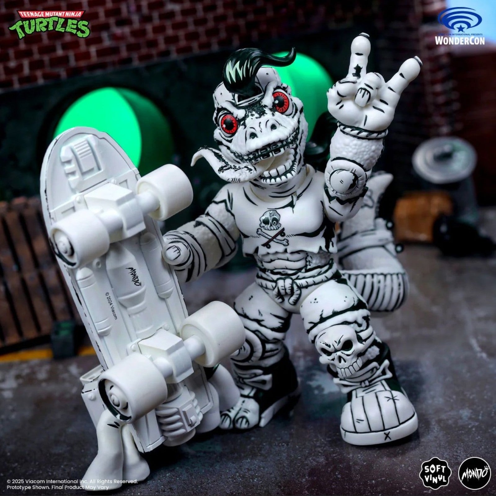 PRE-ORDER: Teenage Mutant Ninja Turtles Mondo Gecko Mirage Variant Wonder Con Exclusive Soft Vinyl Figure - Mondo